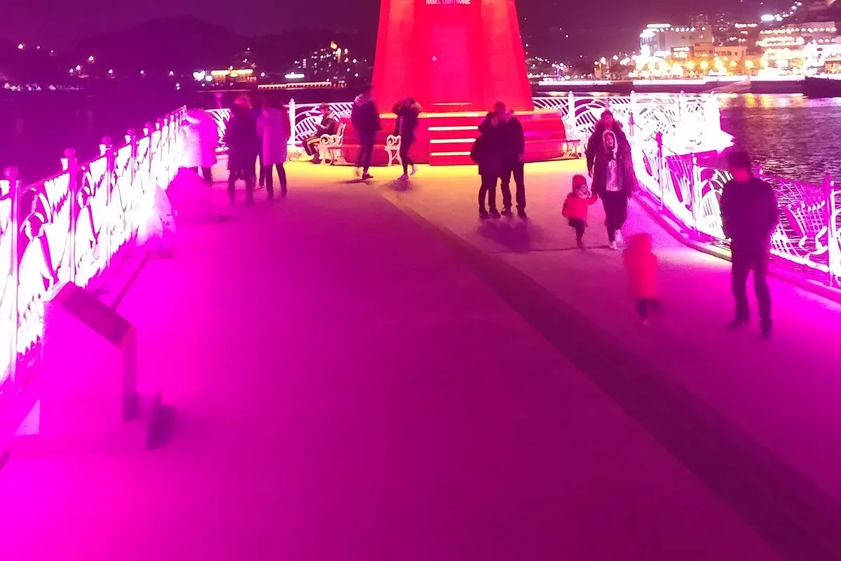 여수구항방파제 하멜등대 대표 사진 — 전남 여수시 바이크