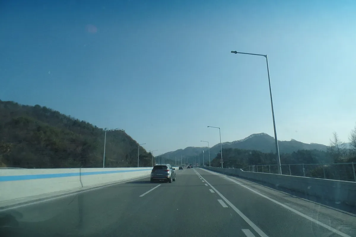 홍천휴게소 (양양 방향) 대표 사진 — 강원 서울양양선 · 하행 휴게소