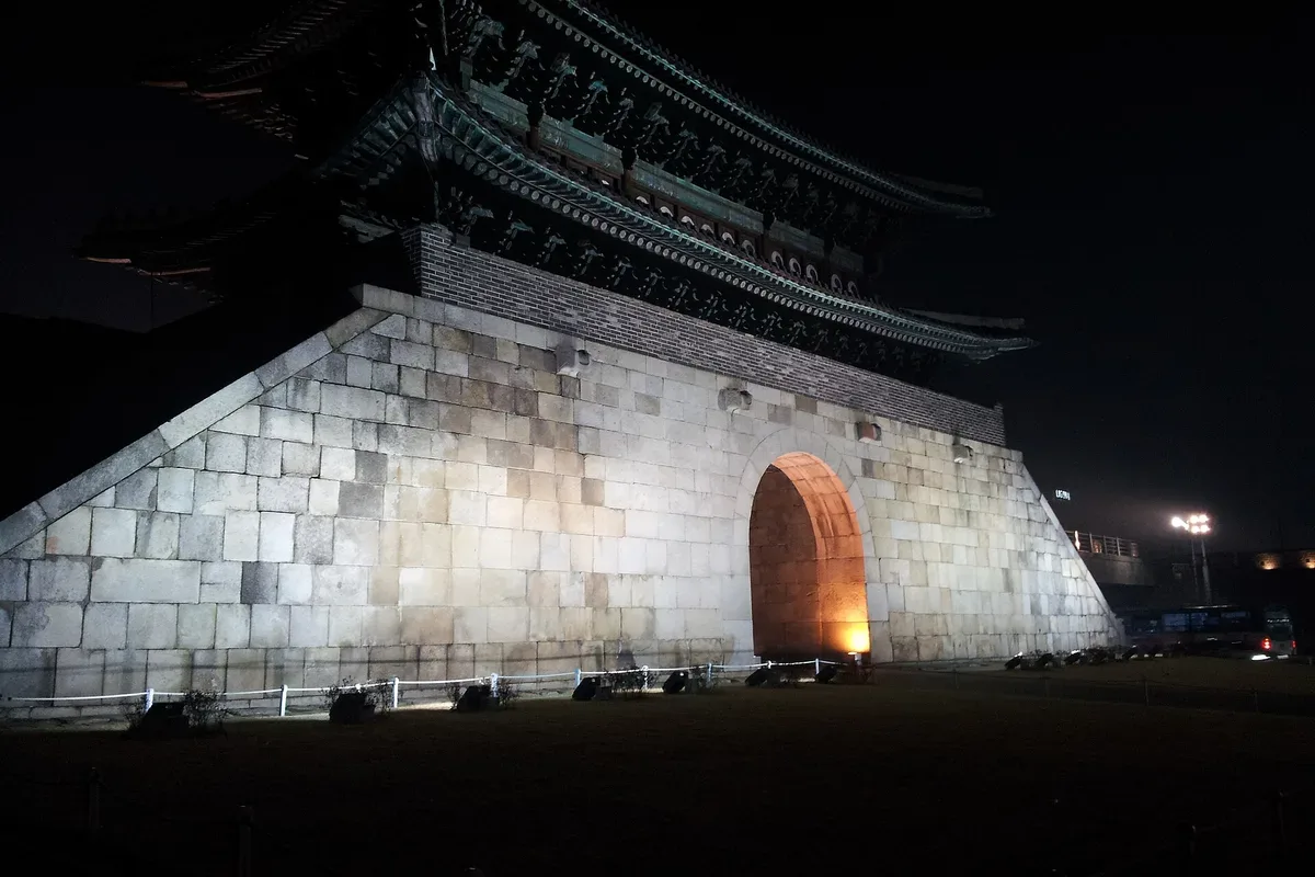 수원화성 장안문 대표 사진 — 경기 수원시 팔달구 포토스팟