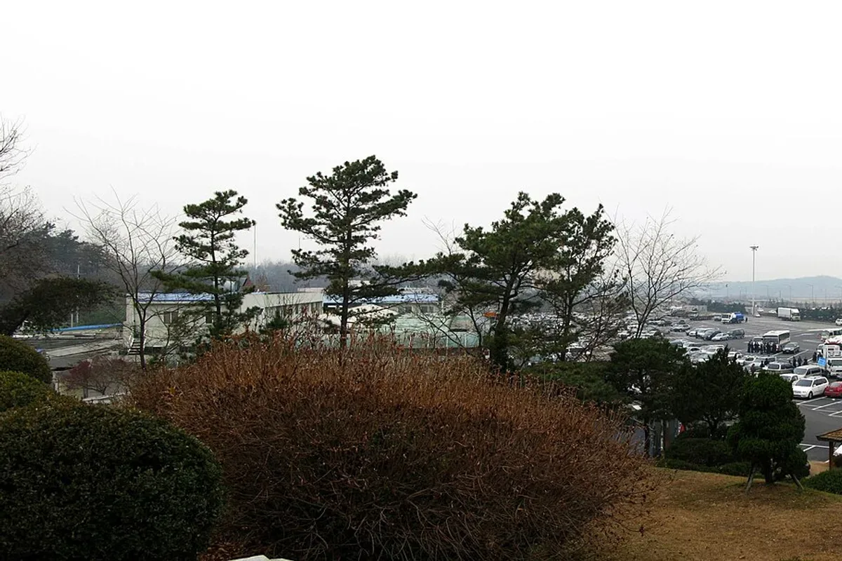 언더레이티드(UNDERRATED) 대표 사진 — 경기 여주 가남읍 카페